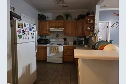 160 Wexford Drive #Unit 101, Bldg 8, Anderson, SC 29621 - Photo 3