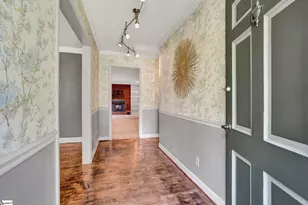 7 River Oaks Dr, Greenville, SC 29601 - Photo 3