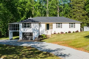 130 Daniel Dr, Anderson, SC 29626 - Photo 1