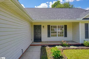 435 Melbourne Ln, Spartanburg, SC 29301 - Photo 3
