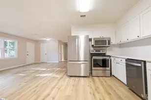 220 River Forest Dr, Boiling Springs, SC 29316 - Photo 7