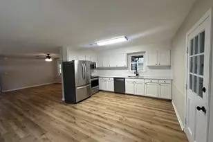 220 River Forest Dr, Boiling Springs, SC 29316 - Photo 9
