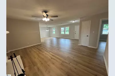 220 River Forest Drive, Boiling Springs, SC 29316 - Photo 5