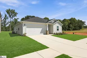 1025 Southwell Dr, Anderson, SC 29626 - Photo 3
