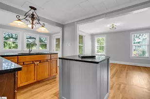 820 Chick Springs Rd, Taylors, SC 29687 - Photo 9
