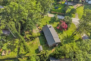 300 Rivermont Dr, Spartanburg, SC 29302 - Photo 3