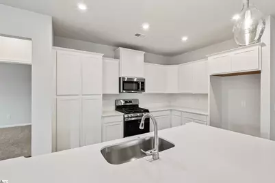 215 Poinsett Bridge Way, Greenville, SC 29607 - Photo 9