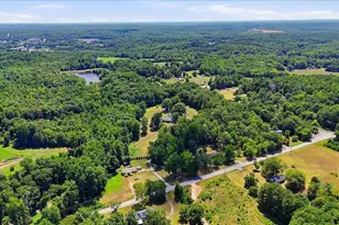 637 Ranch Rd, Laurens, SC 29360 - Photo 37