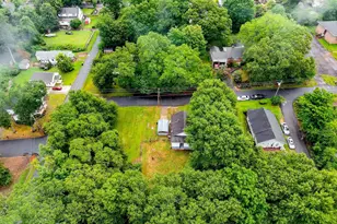 305 Glazner St, Easley, SC 29640 - Photo 25