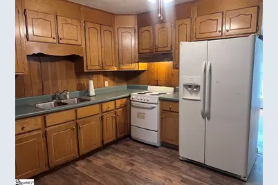 213 Hillcrest Circle, Anderson, SC 29624 - Photo 9