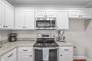 340 Amelia Springs Ln, Moore, SC 29369 - Photo 11