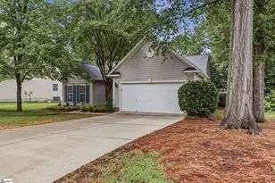 707 Sugar Maple Ct, Fountain Inn, SC 29644 - Photo 3