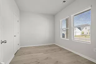 204 Juniper Vly Cir, Piedmont, SC 29673 - Photo 5