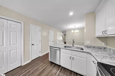 404 W Townes Court, Spartanburg, SC 29301 - Photo 13