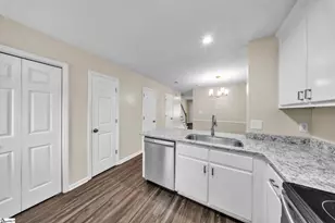 404 W Townes Ct, Spartanburg, SC 29301 - Photo 13