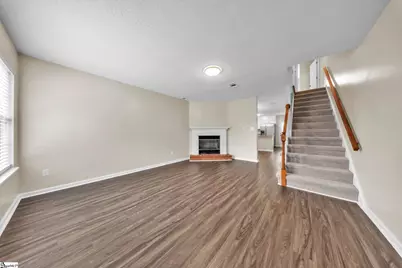 404 W Townes Court, Spartanburg, SC 29301 - Photo 5