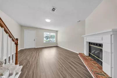 404 W Townes Court, Spartanburg, SC 29301 - Photo 3