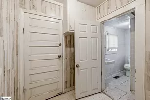 310 Hawkins St, Wellford, SC 29385 - Photo 21