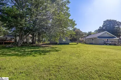 310 Hawkins Street, Wellford, SC 29385 - Photo 5