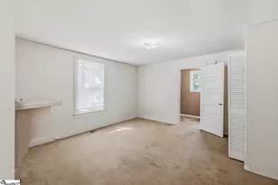 310 Hawkins St, Wellford, SC 29385 - Photo 13