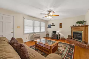 1303 Springfield Rd, Boiling Springs, SC 29316 - Photo 5