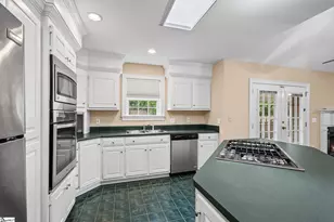 1016 Bradford Pl, Greenville, SC 29615 - Photo 3