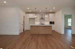 101 E C Ave, Easley, SC 29640 - Photo 13