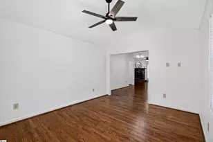 8 Wedgewater Ct, Greenville, SC 29609 - Photo 15