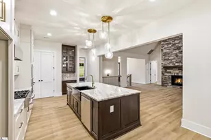 548 Verdae Dr, Spartanburg, SC 29301 - Photo 7