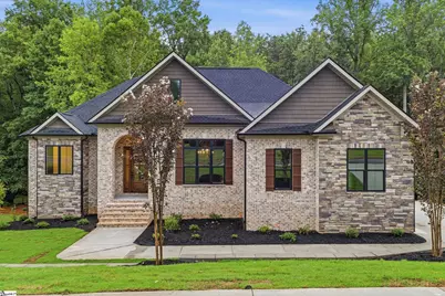 548 Verdae Drive, Spartanburg, SC 29301 - Photo 1