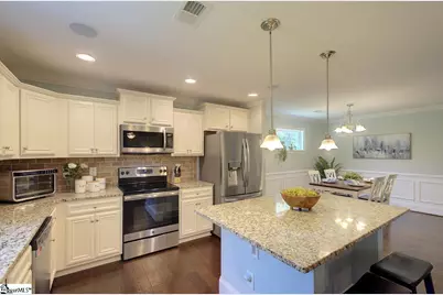 209 Montague Drive, Easley, SC 29640 - Photo 9