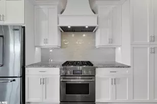 110 N Markley St, Greenville, SC 29601 - Photo 9