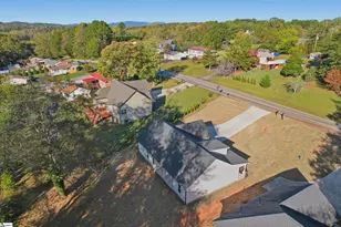 201 Tubbs Mountain Rd, Travelers Rest, SC 29690 - Photo 33