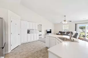 413 Bentridge Dr, Spartanburg, SC 29301 - Photo 7