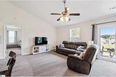 413 Bentridge Drive, Spartanburg, SC 29301 - Photo 11