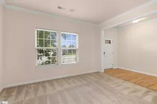 205 Lily Ct, Easley, SC 29642 - Photo 5