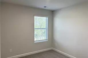 21 Pikewood Ln, Greenville, SC 29607 - Photo 11