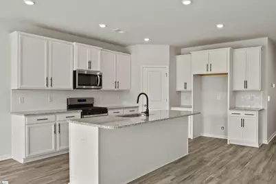 18 Red Bank Road #402, Simpsonville, SC 29681 - Photo 3