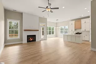 25 Greenbriar Ln, Woodruff, SC 29388 - Photo 9