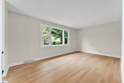 106 Keene Drive, Travelers Rest, SC 29690 - Photo 5