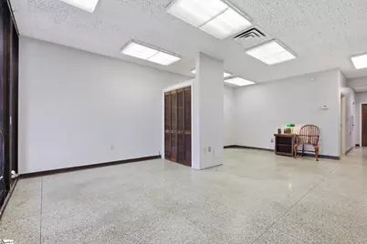 106 S Texas Avenue, Greenville, SC 29611 - Photo 9