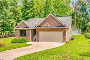 154 Rockcrest Dr, Taylors, SC 29687 - Photo 1