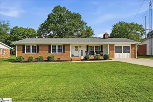 7 Marlow Ln, Taylors, SC 29687 - Photo 1