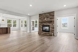 1022 Devenger Rd, Greer, SC 29650 - Photo 11