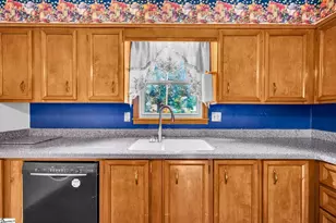 317 Bentwood Rd, Piedmont, SC 29673 - Photo 9