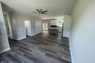 711 Rockcliff St, Greenville, SC 29617 - Photo 3