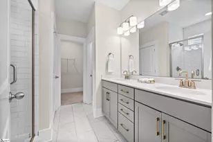 24 Byrnes Ln, Greenville, SC 29609 - Photo 17
