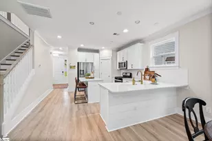 24 Byrnes Ln, Greenville, SC 29609 - Photo 11