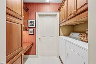 400 N Main St, Greenville, SC 29601 - Photo 23