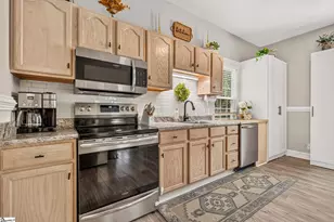 207 Woodside Cir, Simpsonville, SC 29681 - Photo 9